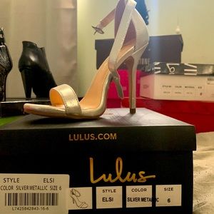 Lulu Elsi Silver metallic heels